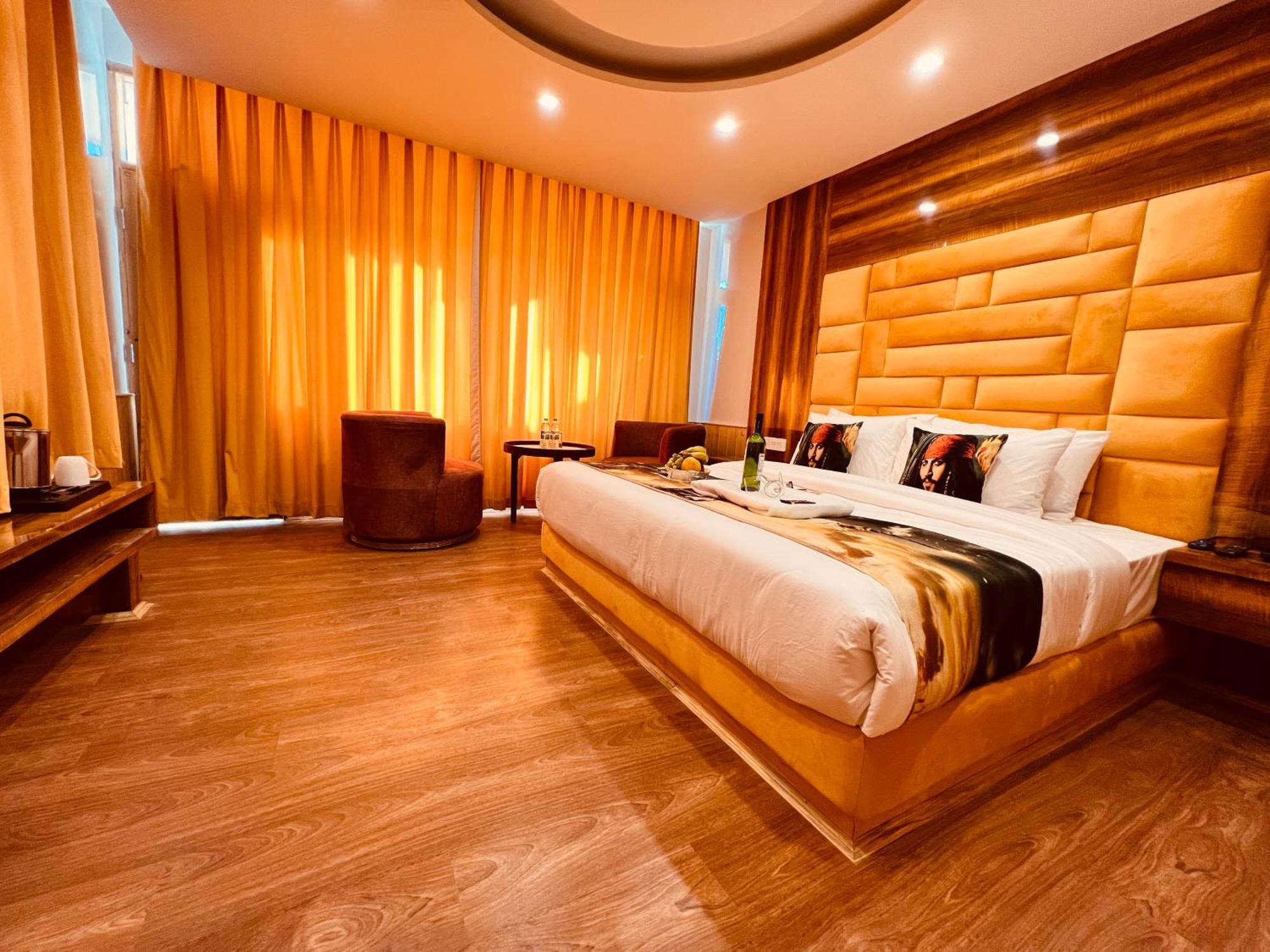 Hill River Resort By West Western Manāli Dış mekan fotoğraf