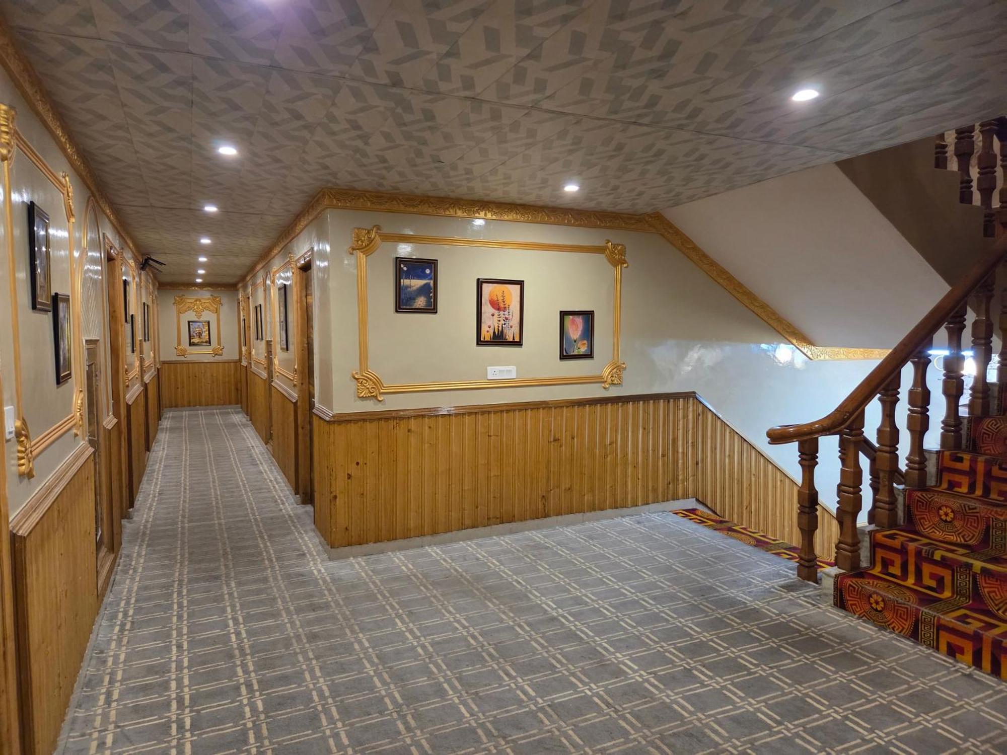 Hill River Resort By West Western Manāli Dış mekan fotoğraf