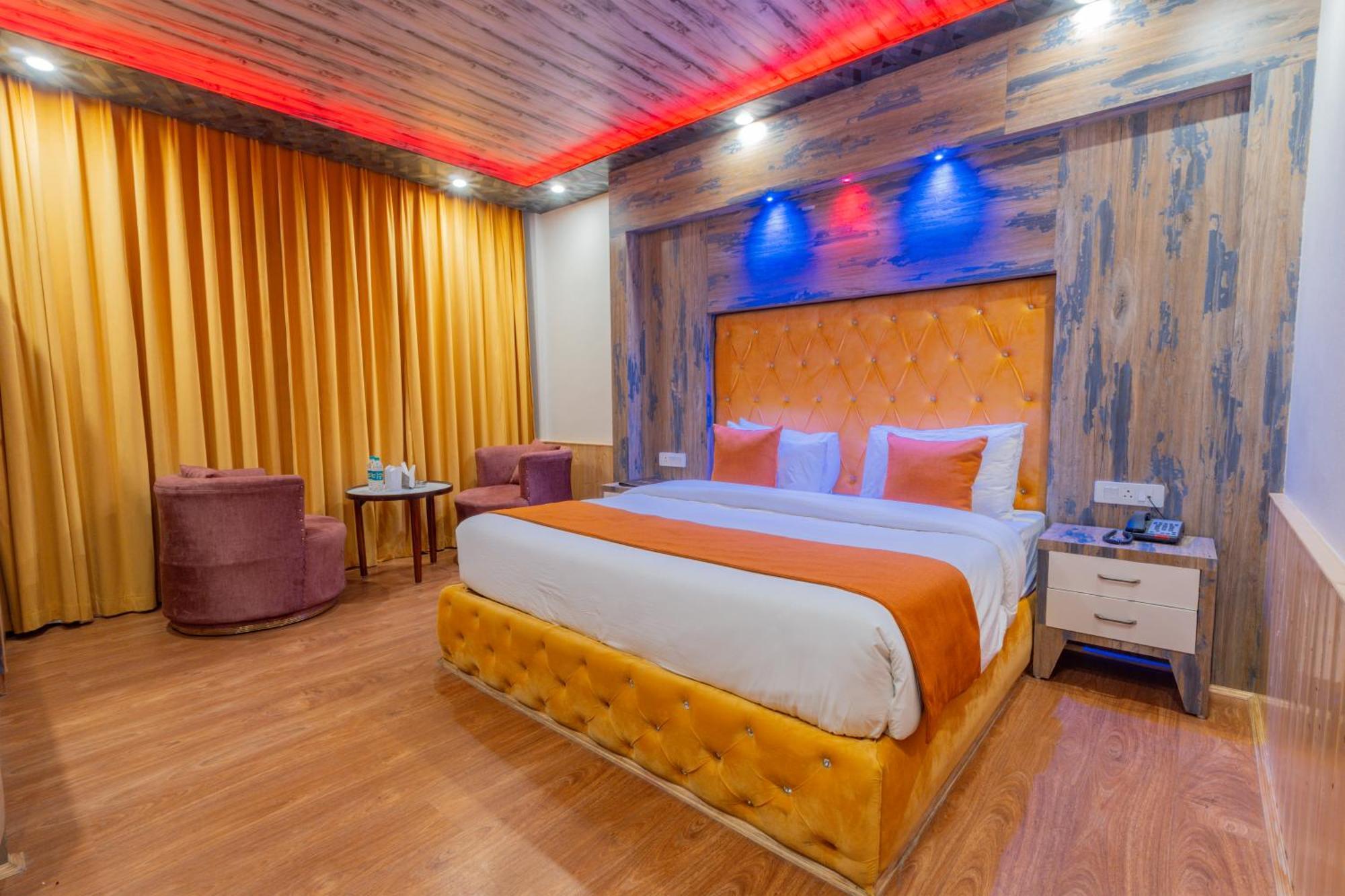 Hill River Resort By West Western Manāli Dış mekan fotoğraf